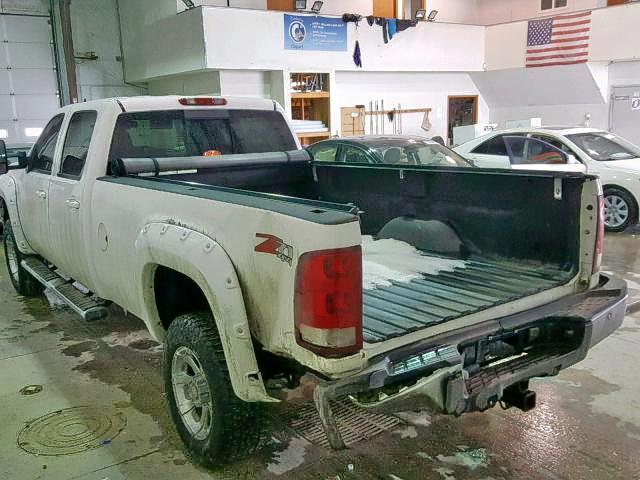 1GTHK33688F177676 - 2008 GMC SIERRA K35 WHITE photo 3