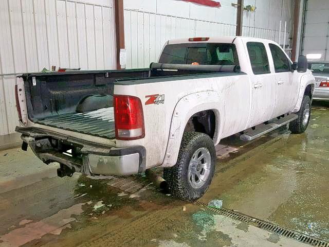 1GTHK33688F177676 - 2008 GMC SIERRA K35 WHITE photo 4