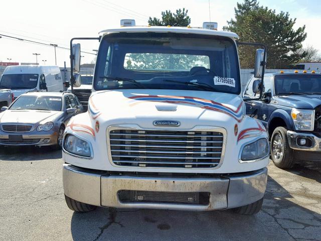 1FVACWCS47HX79396 - 2007 FREIGHTLINER M2 106 MED WHITE photo 9