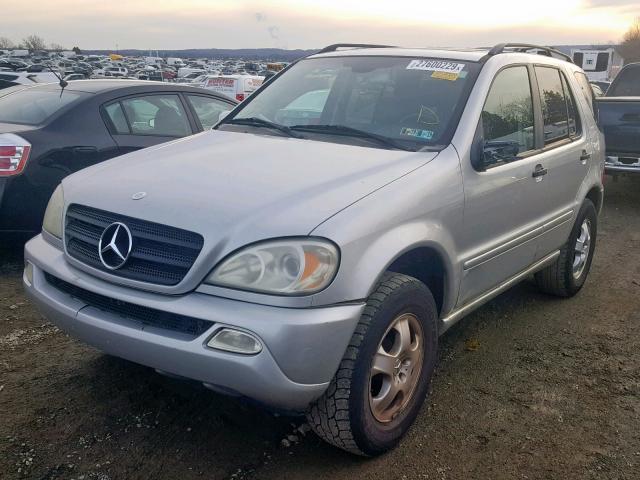 4JGAB57E84A466218 - 2004 MERCEDES-BENZ ML 350 SILVER photo 2