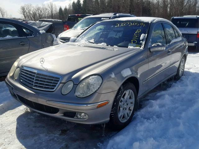 WDBUF65J63A147358 - 2003 MERCEDES-BENZ E 320 TAN photo 2