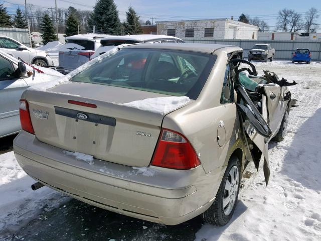 1FAHP34N56W119650 - 2006 FORD FOCUS ZX4 GOLD photo 4