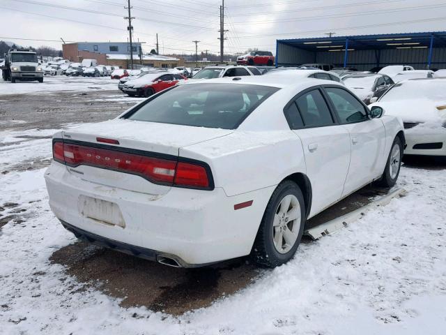 2C3CDXHG2DH545926 - 2013 DODGE CHARGER SX WHITE photo 4