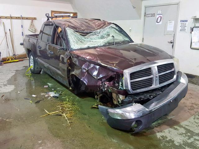 1D7HW48N75S219418 - 2005 DODGE DAKOTA QUA MAROON photo 1