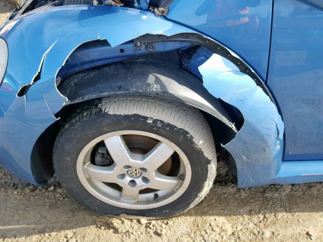 3VWPG3AG1AM000883 - 2010 VOLKSWAGEN NEW BEETLE Blau Foto 9