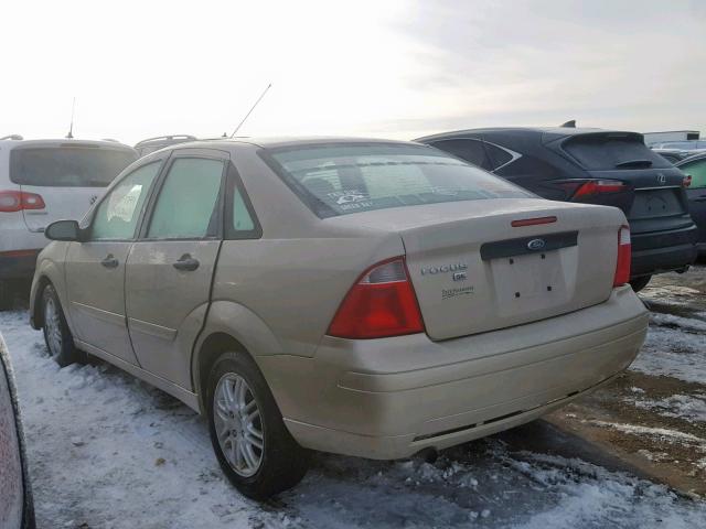 1FAFP34NX7W269309 - 2007 FORD FOCUS ZX4 TAN photo 3