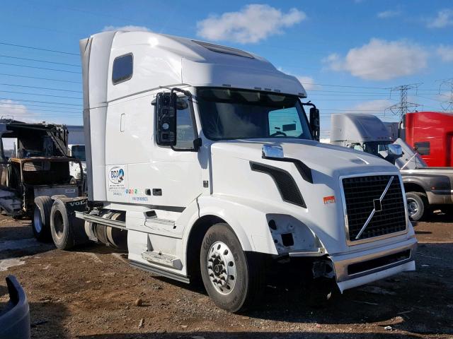 4V4NC9EJ5EN161803 - 2014 VOLVO VN VNL WHITE photo 1