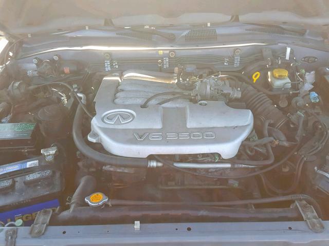 JNRDR07Y11W103123 - 2001 INFINITI QX4 SILVER photo 7