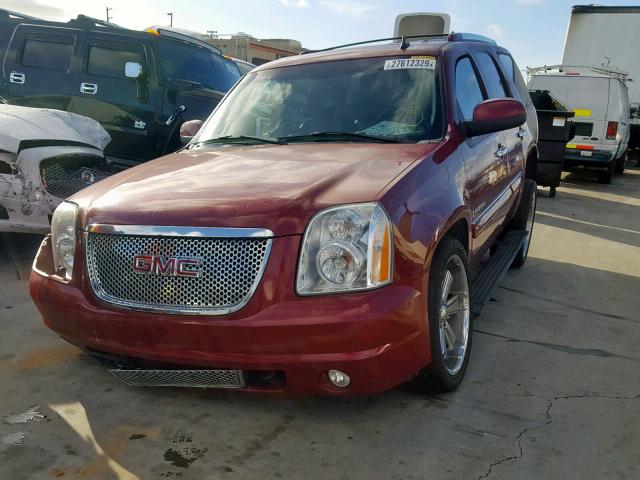 1GKFK63807J326978 - 2007 GMC YUKON DENA RED photo 2