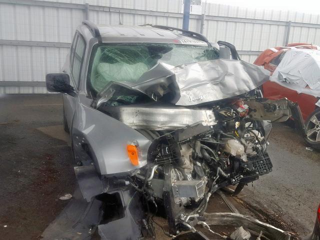 ZACCJAAB0HPE79428 - 2017 JEEP RENEGADE S SILVER photo 9