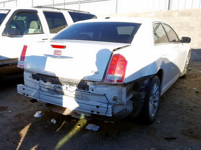 2C3CCAAG9EH337022 - 2014 CHRYSLER 300 WHITE photo 4