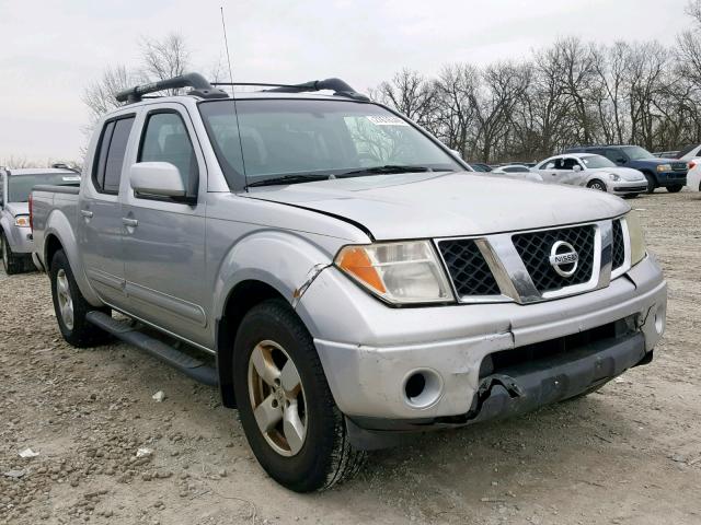 1N6AD07UX5C411152 - 2005 NISSAN FRONTIER C SILVER photo 1