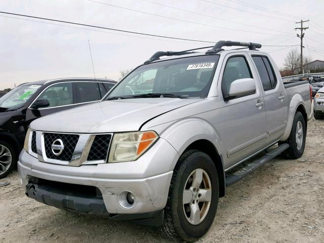 1N6AD07UX5C411152 - 2005 NISSAN FRONTIER C SILVER photo 2