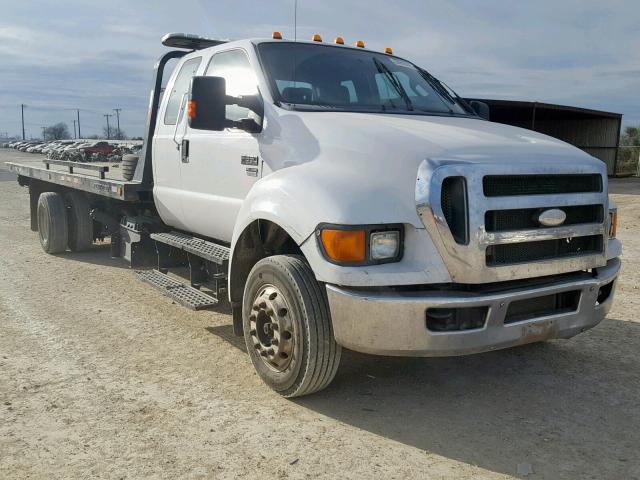 3FRWX6FC8BV422573 - 2011 FORD F650 SUPER WHITE photo 1