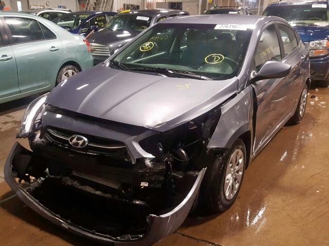 KMHCT4AE0HU268410 - 2017 HYUNDAI ACCENT SE GRAY photo 2