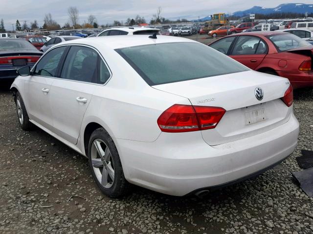 1VWBN7A36CC062515 - 2012 VOLKSWAGEN PASSAT SE WHITE photo 3