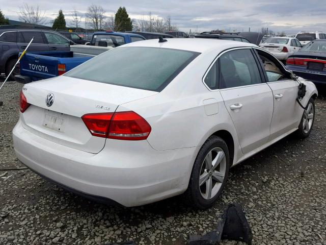 1VWBN7A36CC062515 - 2012 VOLKSWAGEN PASSAT SE WHITE photo 4