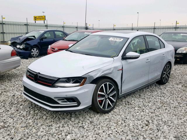 3VW4T7AJ4JM208760 - 2018 VOLKSWAGEN JETTA GLI SILVER photo 2