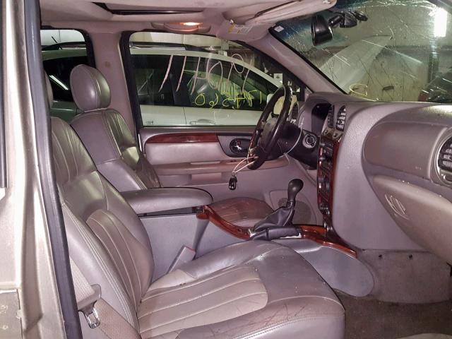 1GKDT13S732100802 - 2003 GMC ENVOY TAN photo 5