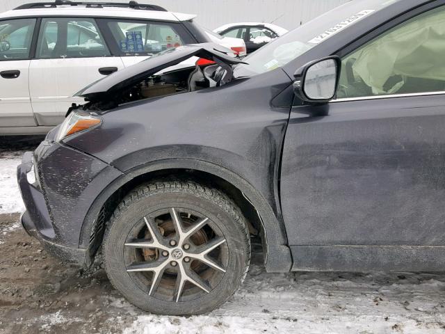 JTMJFREV0GJ058139 - 2016 TOYOTA RAV4 SE GRAY photo 9