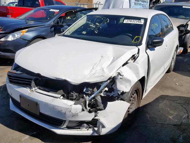 3VW2K7AJ2EM415888 - 2014 VOLKSWAGEN JETTA BASE WHITE photo 2