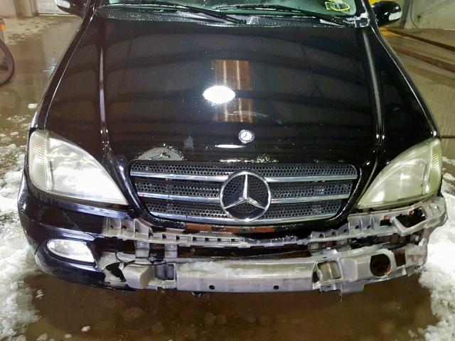 4JGAB75E03A387185 - 2003 MERCEDES-BENZ ML 500 BLACK photo 9