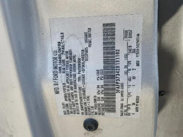 3FAFP37342R151102 - 2002 FORD FOCUS ZX5 SILVER photo 10