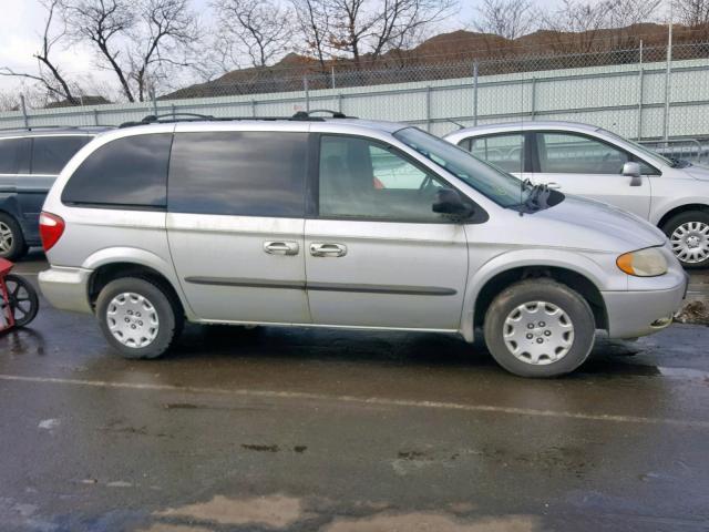 1C4GJ45372B696532 - 2002 CHRYSLER VOYAGER LX SILVER photo 9