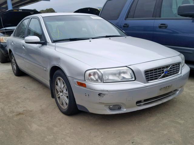 YV1TH592051398751 - 2005 VOLVO S80 2.5T SILVER photo 1