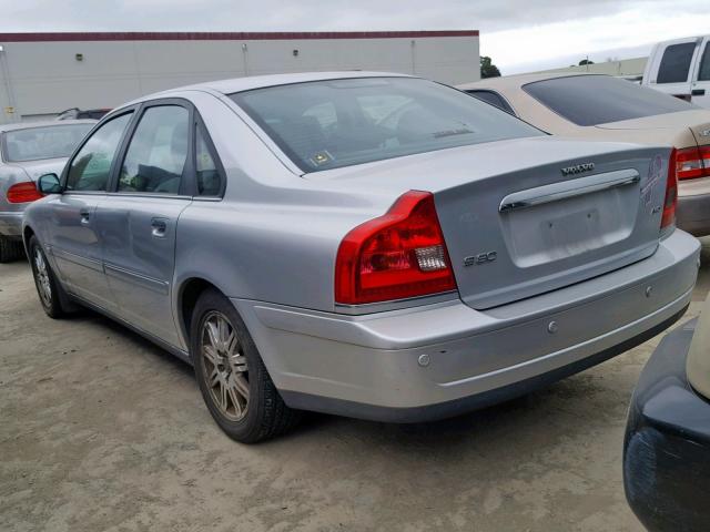 YV1TH592051398751 - 2005 VOLVO S80 2.5T SILVER photo 3