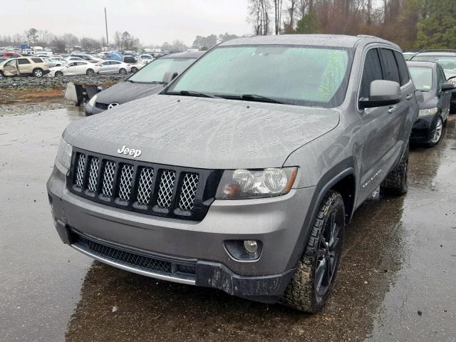 1C4RJFAG4DC587519 - 2013 JEEP GRAND CHER GRAY photo 2