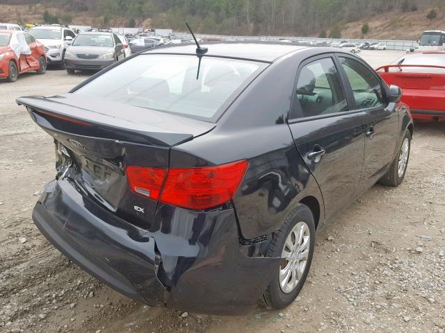 KNAFU4A24D5715293 - 2013 KIA FORTE EX BLACK photo 4