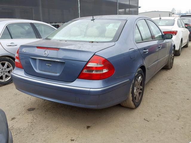 WDBUF65J34A443908 - 2004 MERCEDES-BENZ E 320 BLUE photo 4