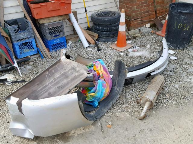 1G8AJ52F04Z226339 - 2004 SATURN ION LEVEL SILVER photo 9