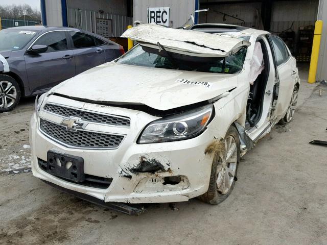 1G11H5SA3DF123349 - 2013 CHEVROLET MALIBU LTZ WHITE photo 9