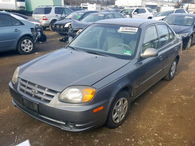 KMHCG45C34U508282 - 2004 HYUNDAI ACCENT GL GRAY photo 2