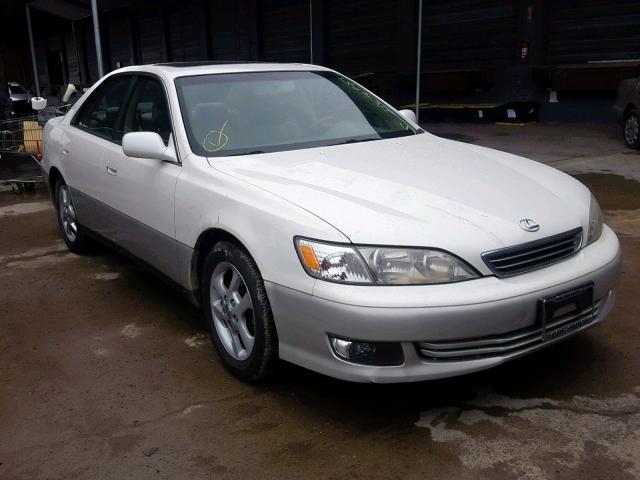 JT8BF28G115107517 - 2001 LEXUS ES 300 WHITE photo 1