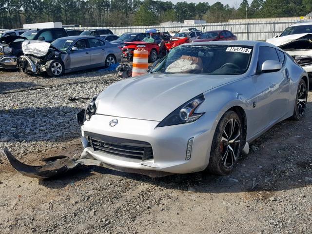 JN1AZ4EH6JM571828 - 2018 NISSAN 370Z BASE SILVER photo 2