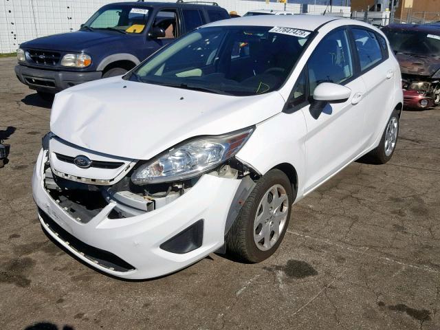 3FADP4TJXDM215676 - 2013 FORD FIESTA S WHITE photo 2