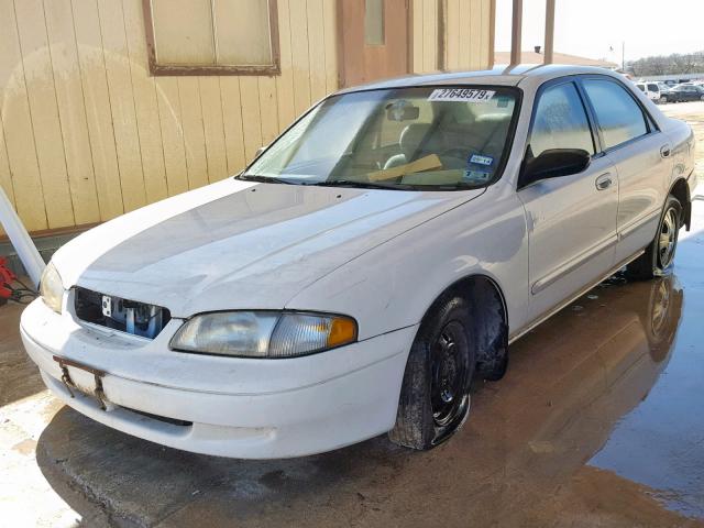 1YVGF22C0W5738306 - 1998 MAZDA 626 DX WHITE photo 2