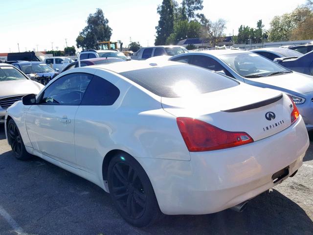 JNKCV64EX9M606918 - 2009 INFINITI G37 BASE WHITE photo 3