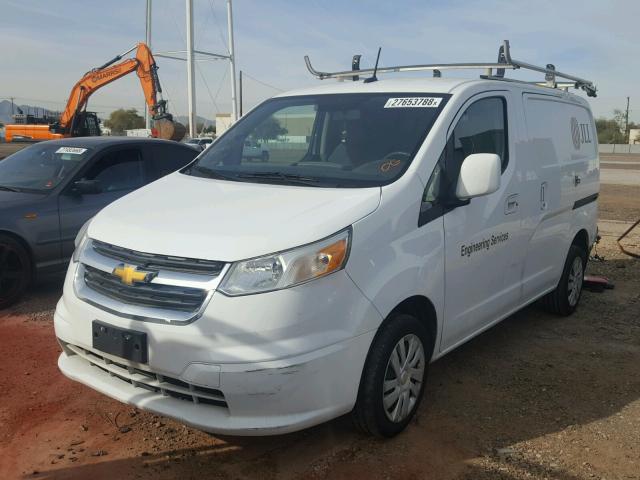 3N63M0ZN6FK695261 - 2015 CHEVROLET CITY EXPRE WHITE photo 2