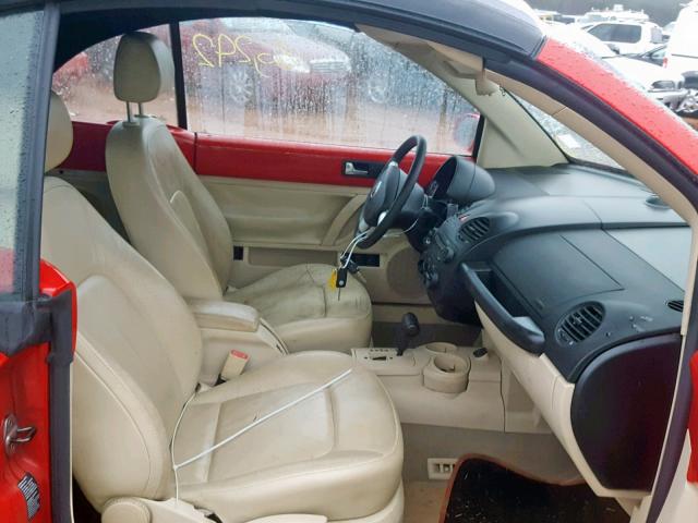 3VWCD31Y25M316038 - 2005 VOLKSWAGEN NEW BEETLE Qırmızı foto 5