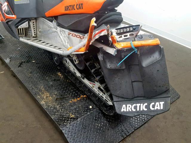 4UF14SNW0ET121529 - 2014 ARCC SNOWMOBILE ORANGE photo 15