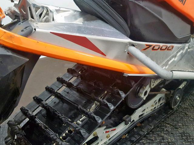 4UF14SNW0ET121529 - 2014 ARCC SNOWMOBILE ORANGE photo 19