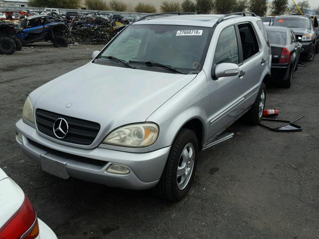 4JGAB57E73A450803 - 2003 MERCEDES-BENZ ML 350 SILVER photo 2