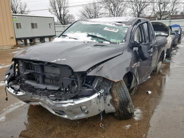 1C6RR7LT5KS527333 - 2019 RAM 1500 CLASS GRAY photo 2