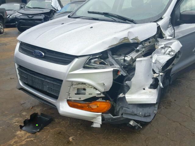 1FMCU0F74GUC05261 - 2016 FORD ESCAPE S SILVER photo 9