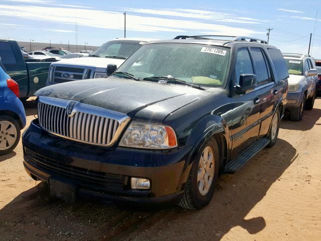 5LMFU28525LJ14574 - 2005 LINCOLN NAVIGATOR Қара фото 2