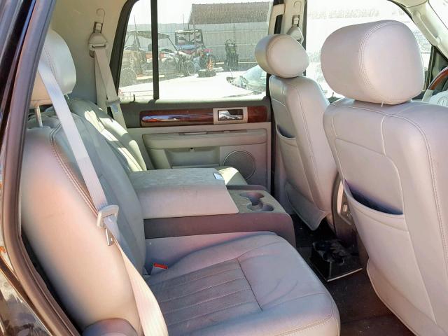5LMFU28525LJ14574 - 2005 LINCOLN NAVIGATOR Қара фото 6